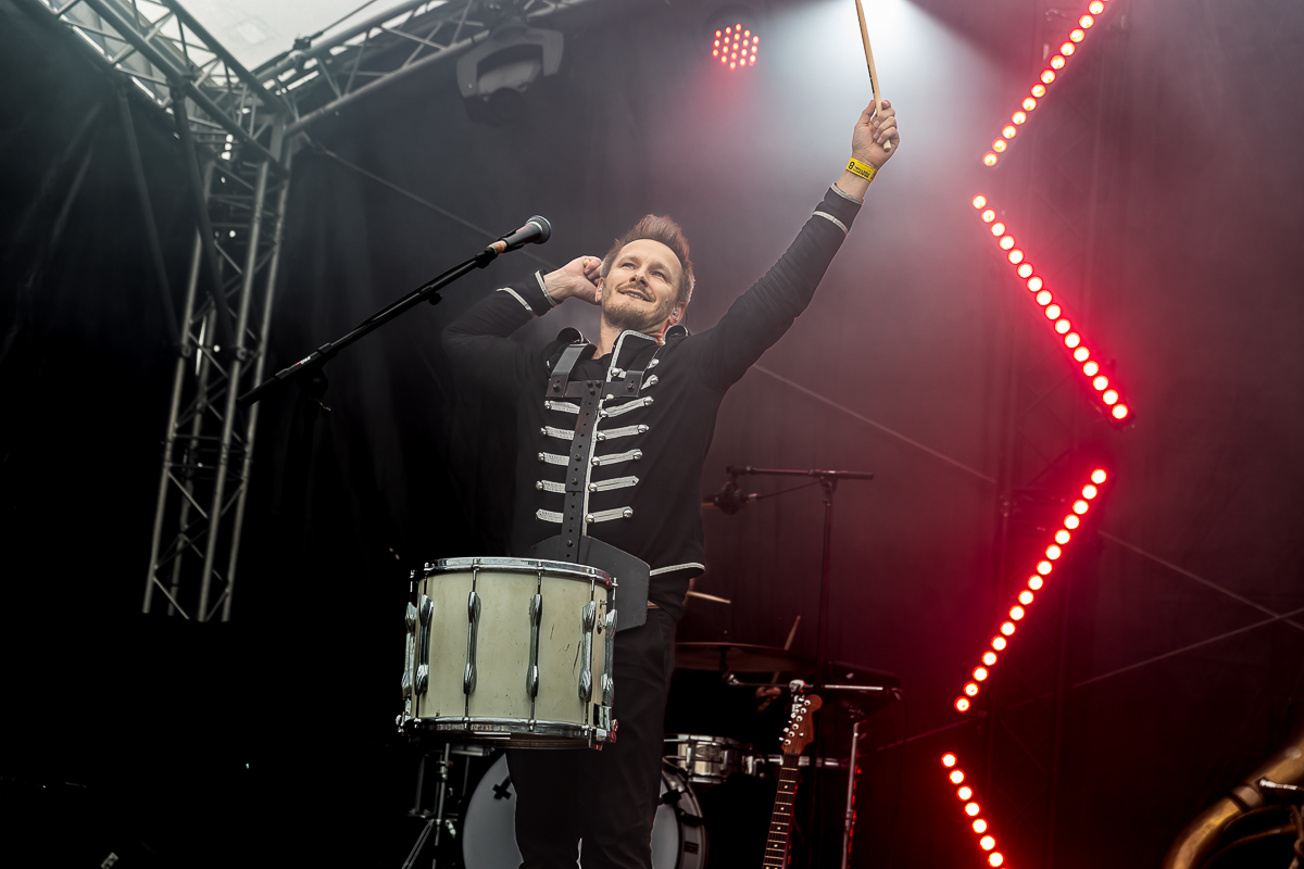 Zinger @ Beach Festival Nieuwpoort 2025, picture 1, photographed by Marc Verdonck - FrontView Magazine