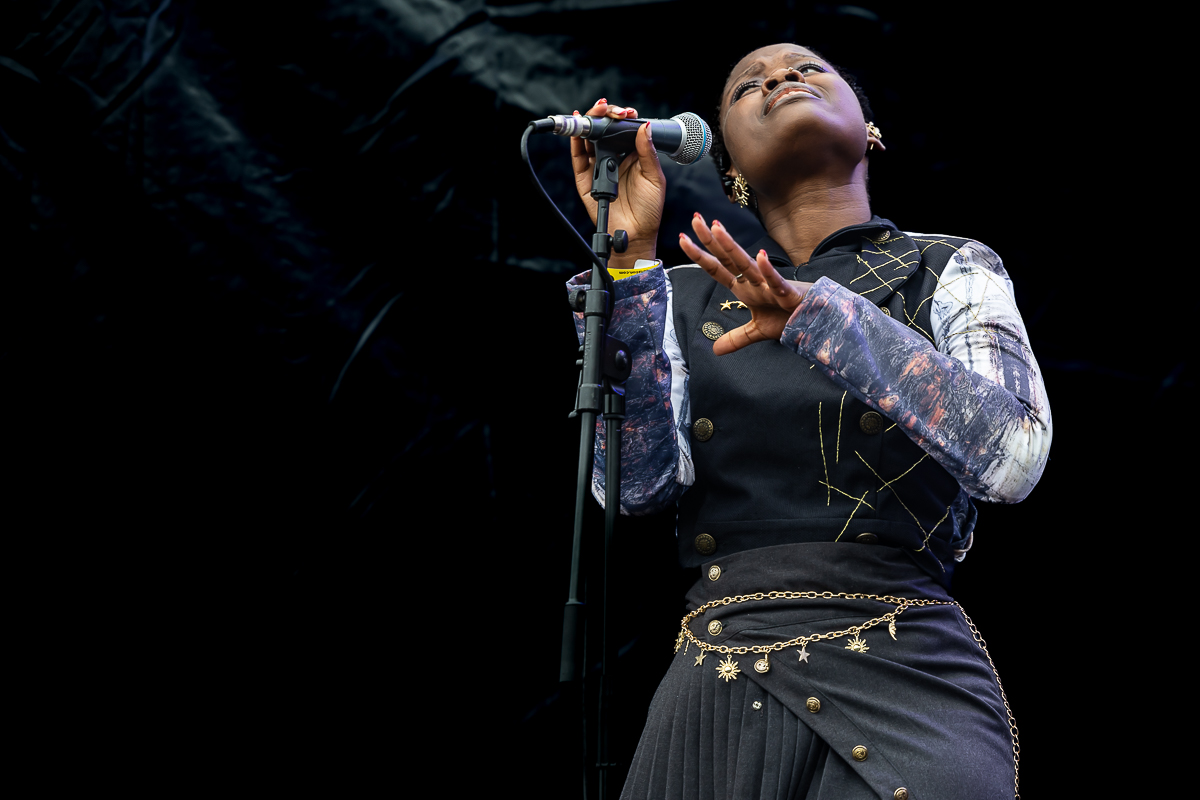 Zinger @ Beach Festival Nieuwpoort 2025, picture 6, photographed by Marc Verdonck - FrontView Magazine