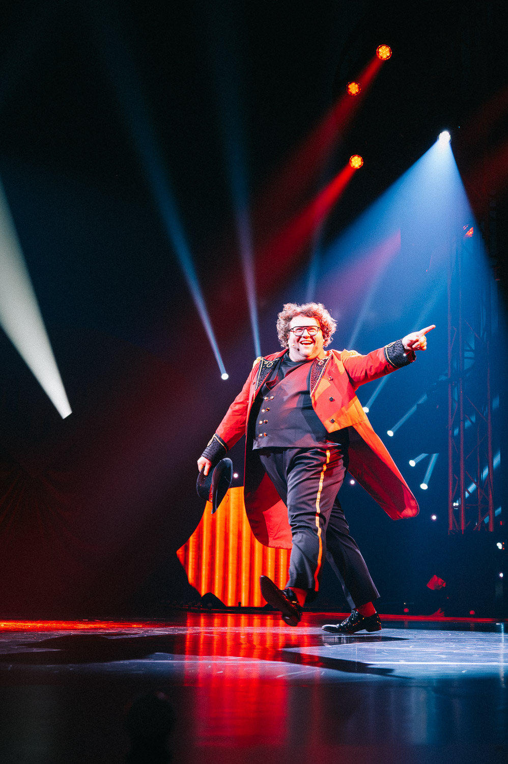 Circus Camille @ Klein Strand Oostende, picture 2, photographed by Sylvie De Meyer - FrontView Magazine