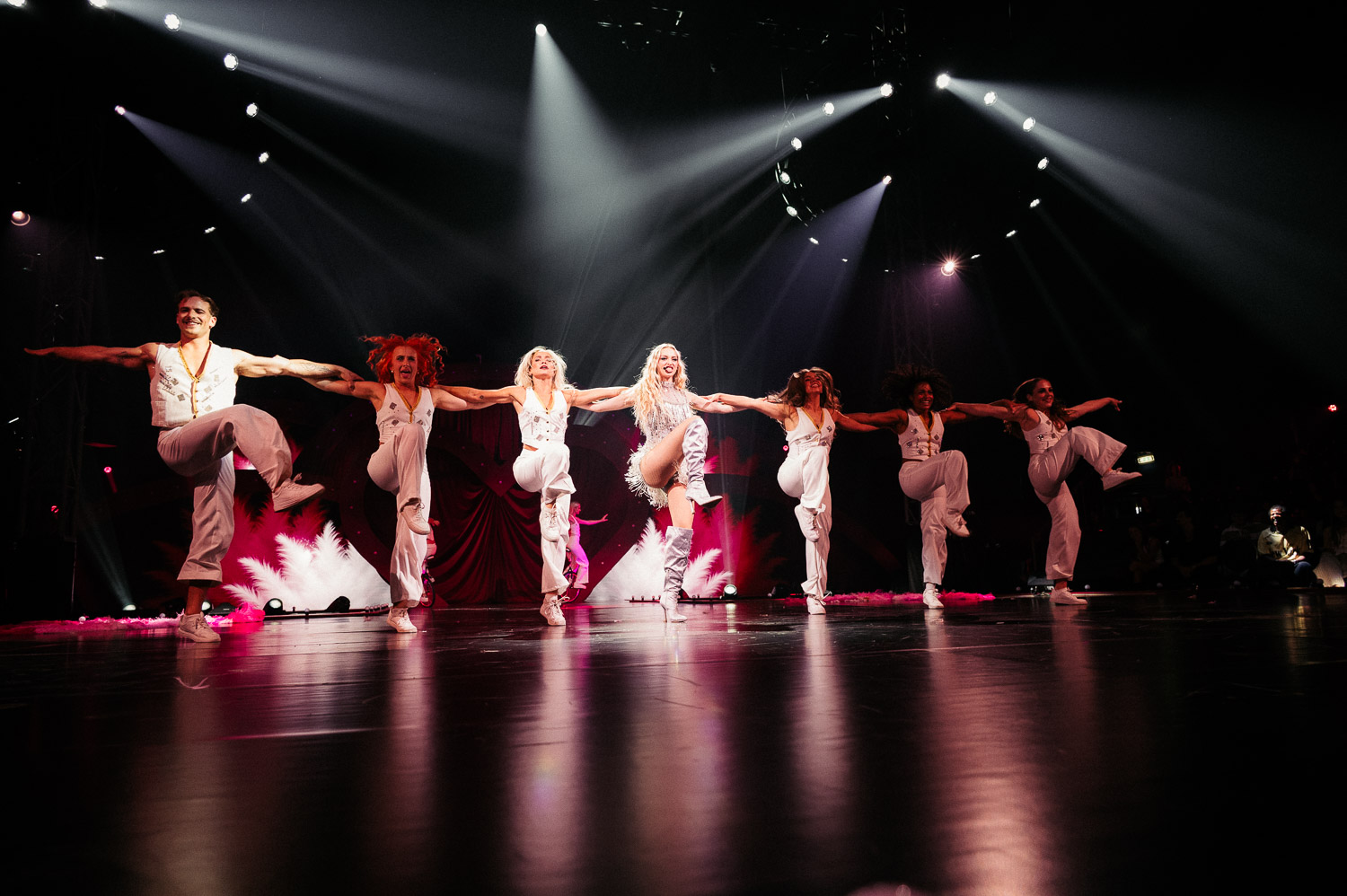 Circus Camille @ Klein Strand Oostende, picture 9, photographed by Sylvie De Meyer - FrontView Magazine