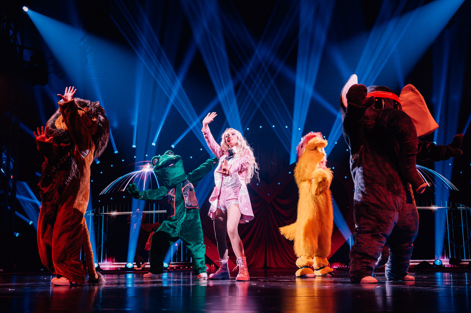 Circus Camille @ Klein Strand Oostende, picture 16, photographed by Sylvie De Meyer - FrontView Magazine
