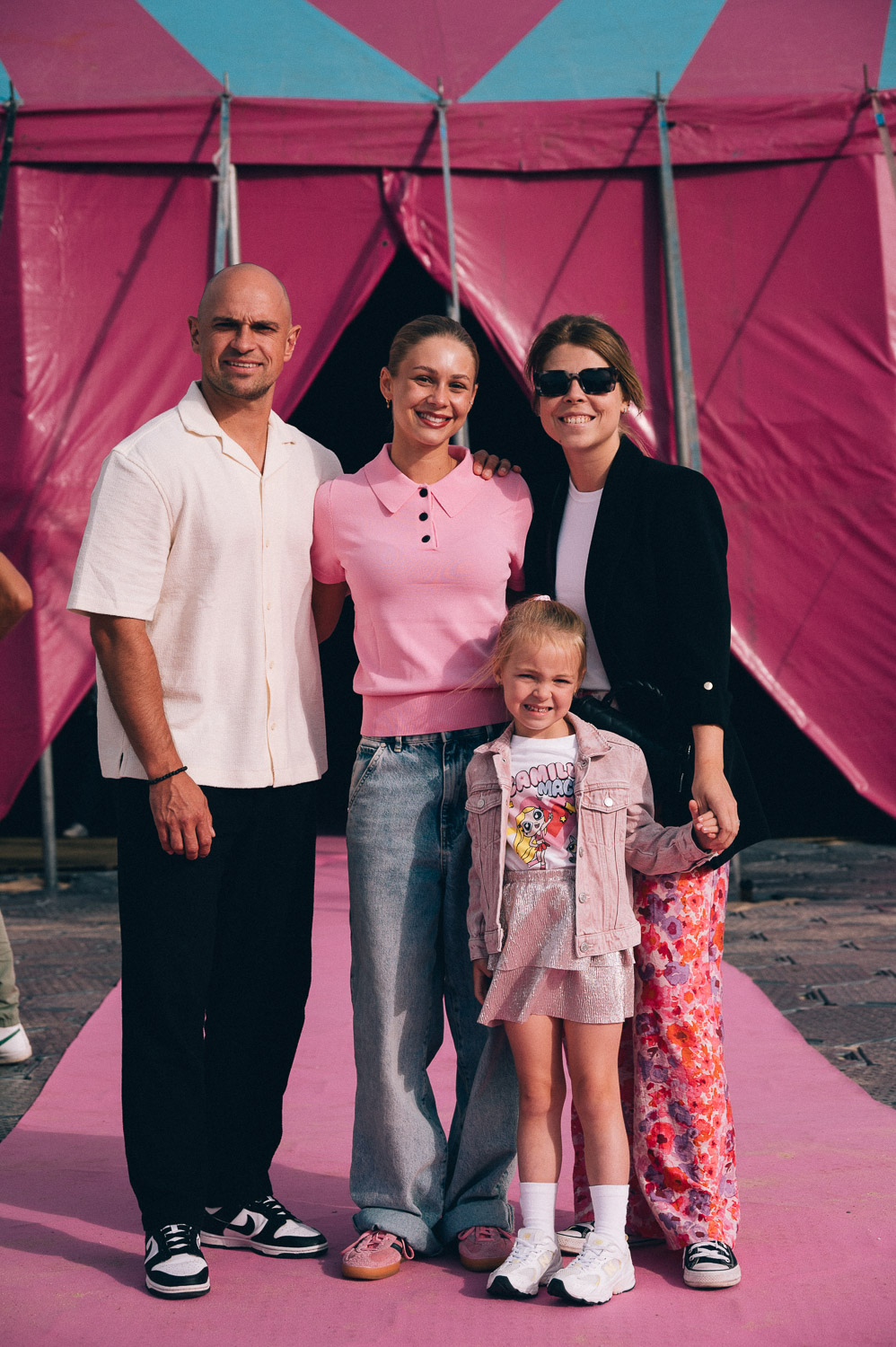 Circus Camille @ Klein Strand Oostende, picture 37, photographed by Sylvie De Meyer - FrontView Magazine