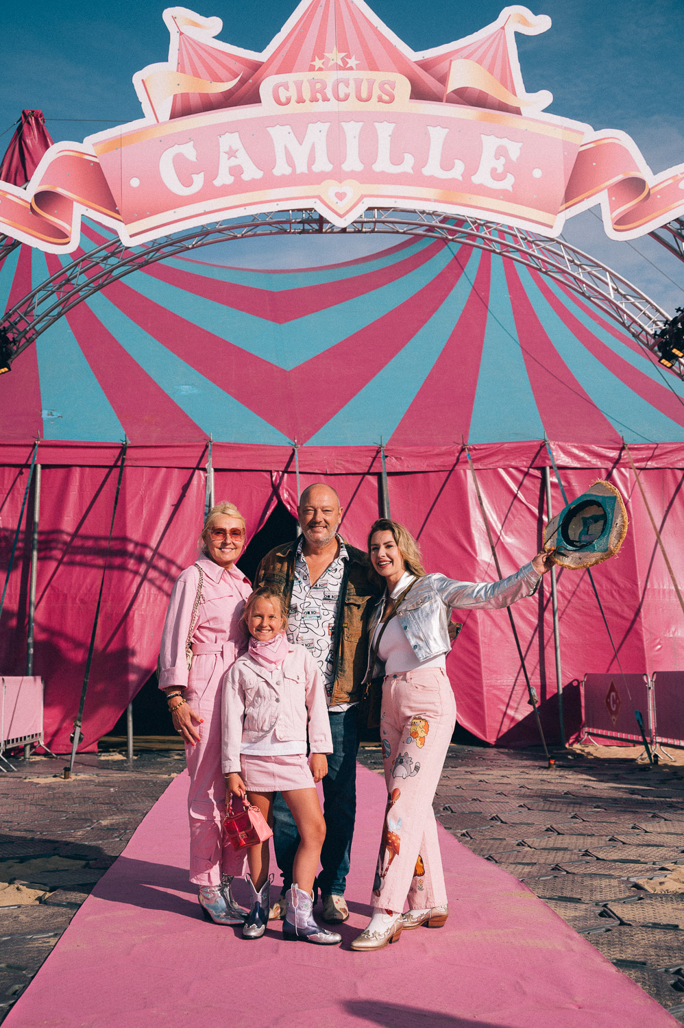 Circus Camille @ Klein Strand Oostende, picture 57, photographed by Sylvie De Meyer - FrontView Magazine