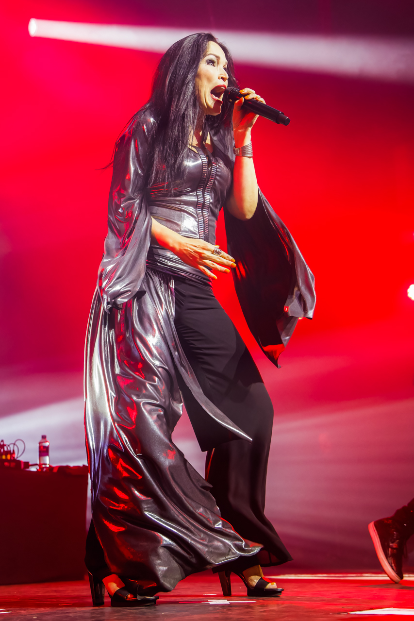Tarja Live @ 013, picture 3, photographed by Paul Jongeneelen - FrontView Magazine