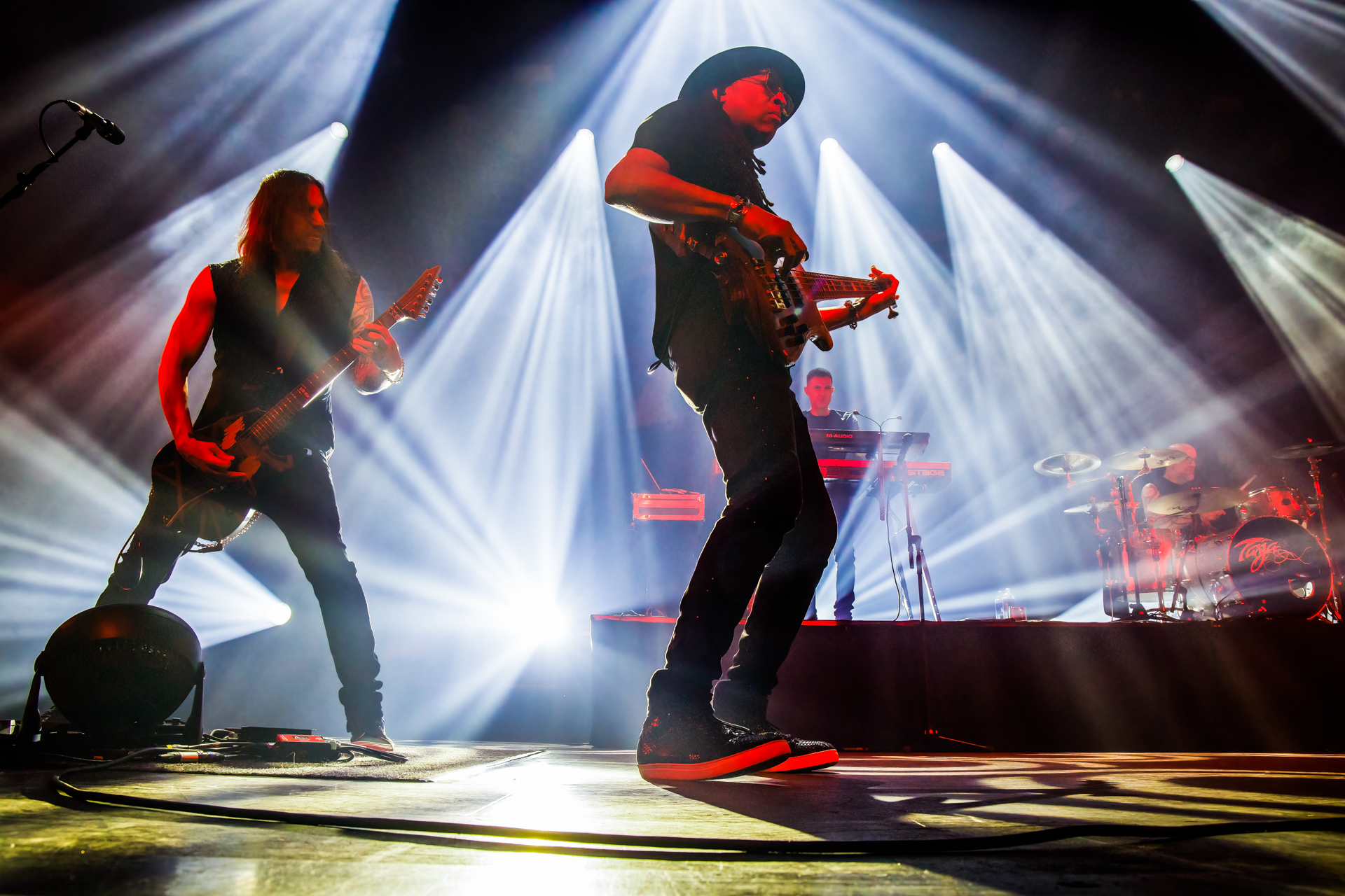 Tarja Live @ 013, picture 4, photographed by Paul Jongeneelen - FrontView Magazine