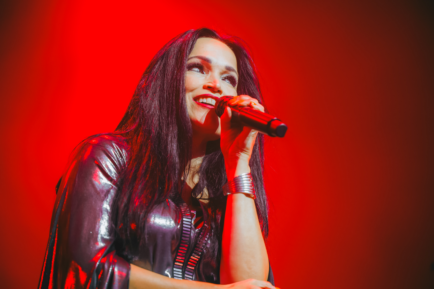 Tarja Live @ 013, picture 5, photographed by Paul Jongeneelen - FrontView Magazine