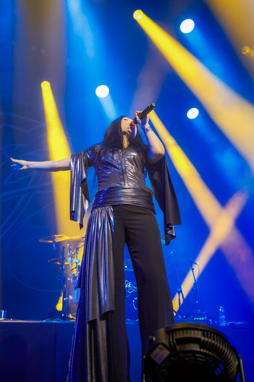 Tarja Live @ 013, picture 12, photographed by Paul Jongeneelen - FrontView Magazine