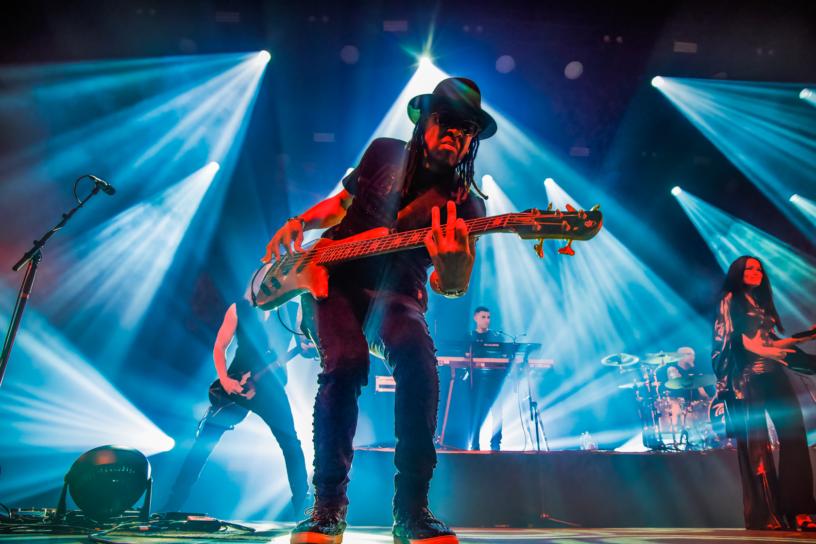 Tarja Live @ 013, picture 15, photographed by Paul Jongeneelen - FrontView Magazine