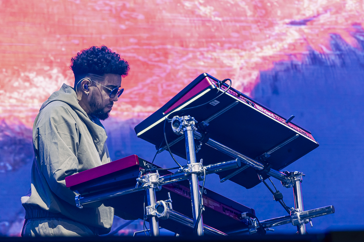 Clean Bandit @ Lokerse Feesten, foto 10, foto's door Peter Smet - FrontView Magazine