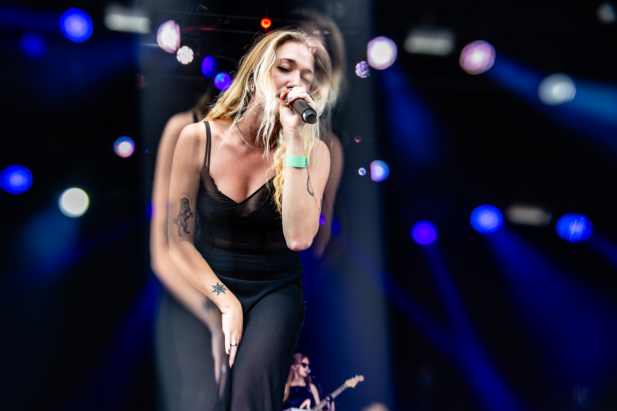 JEN @ Suikerrock, picture 4, photographed by Dorien Goetschalckx - FrontView Magazine