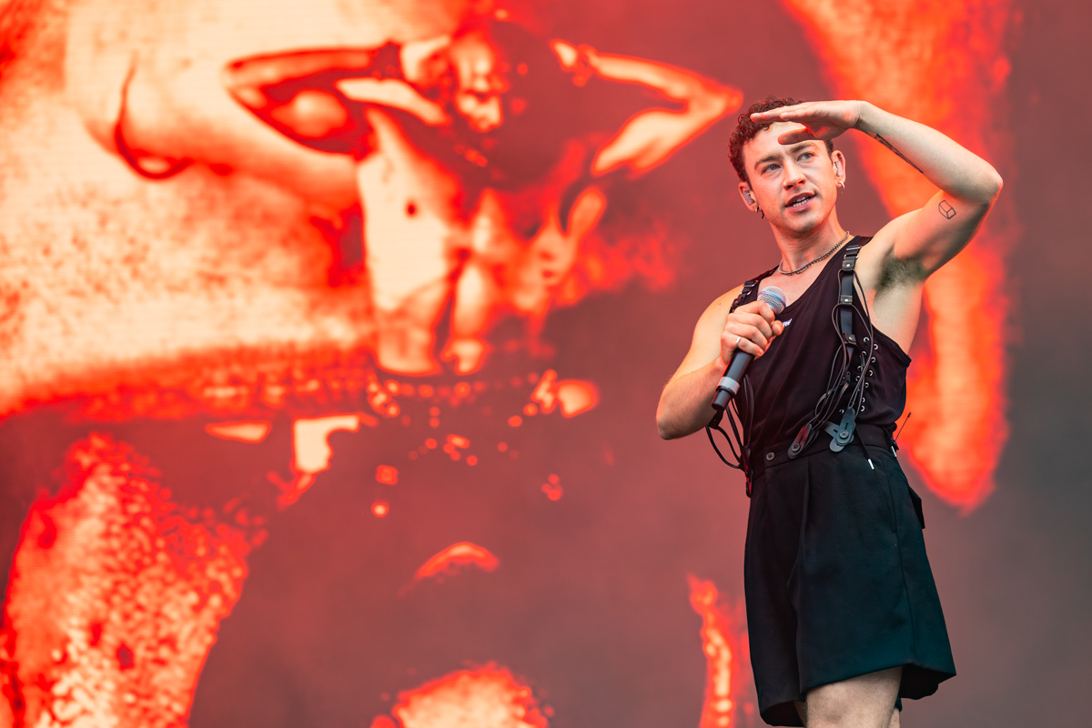 Olly Alexander @ Suikerrock, picture 4, photographed by Dorien Goetschalckx - FrontView Magazine