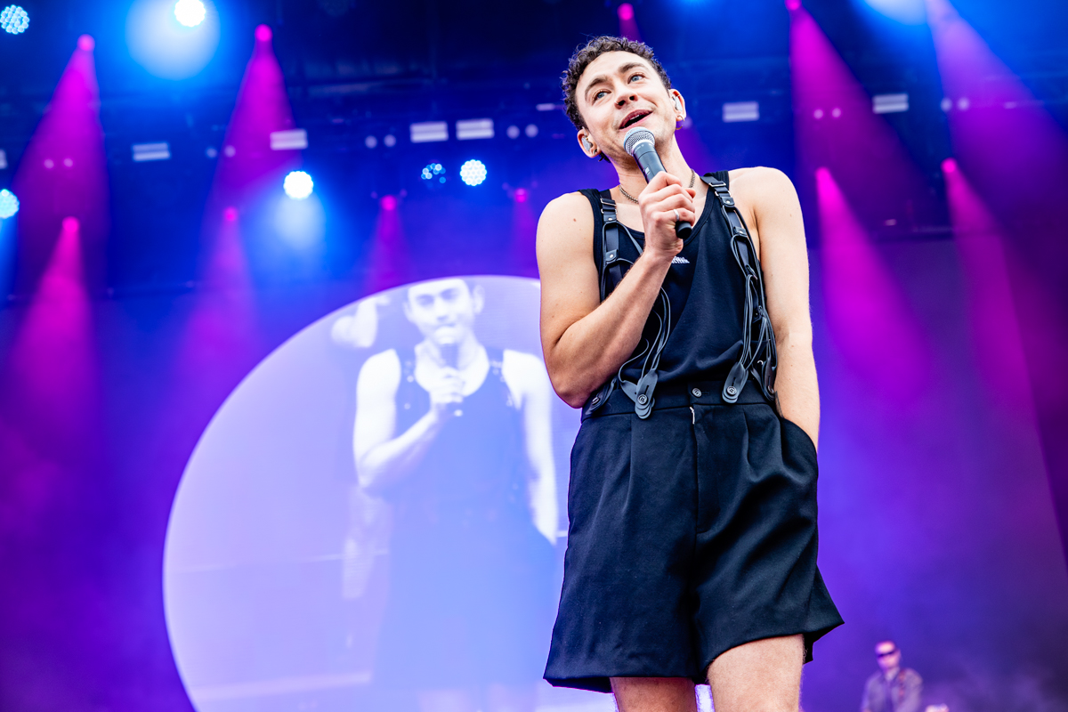 Olly Alexander @ Suikerrock, picture 8, photographed by Dorien Goetschalckx - FrontView Magazine