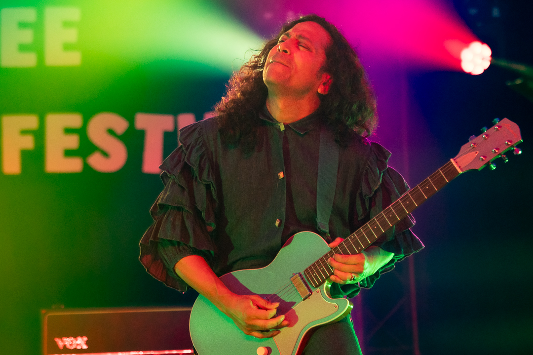 Deerhoof @ AFF, foto 3, foto's door Anoek Houben - FrontView Magazine