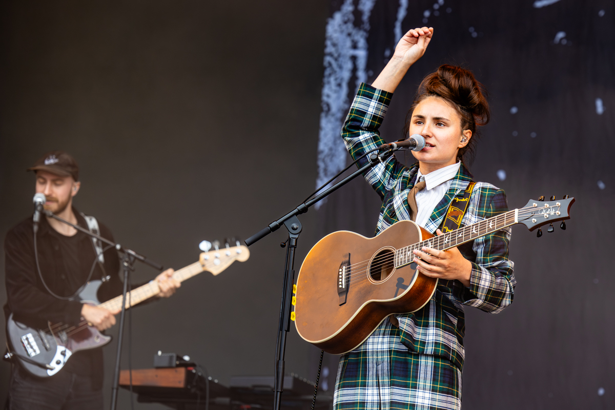 Kids With Buns @ Suikerrock, picture 4, photographed by Dorien Goetschalckx - FrontView Magazine