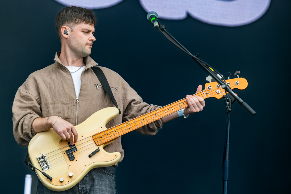 Only The Poets @ Suikerrock, picture 2, photographed by Dorien Goetschalckx - FrontView Magazine
