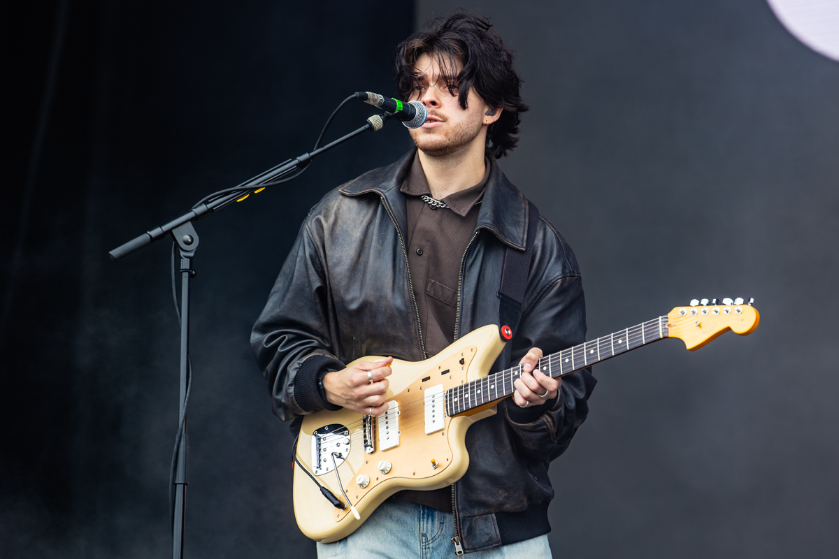 Only The Poets @ Suikerrock, picture 9, photographed by Dorien Goetschalckx - FrontView Magazine