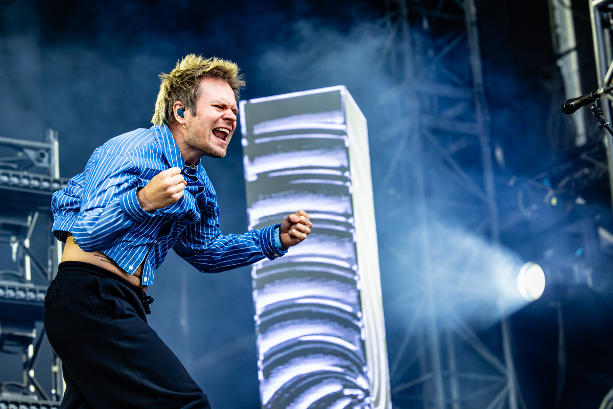 Enter Shikari @ Lokerse Feesten, picture 1, photographed by Dorien Goetschalckx - FrontView Magazine