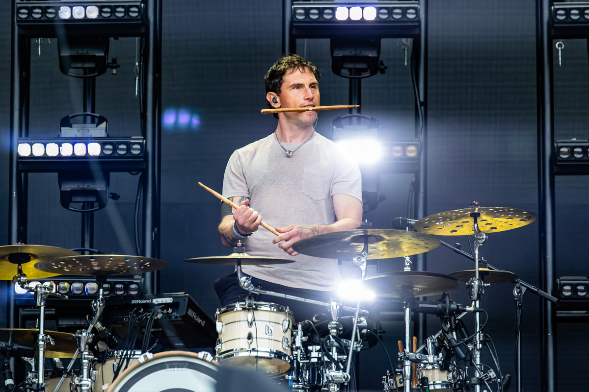 Enter Shikari @ Lokerse Feesten, picture 19, photographed by Dorien Goetschalckx - FrontView Magazine