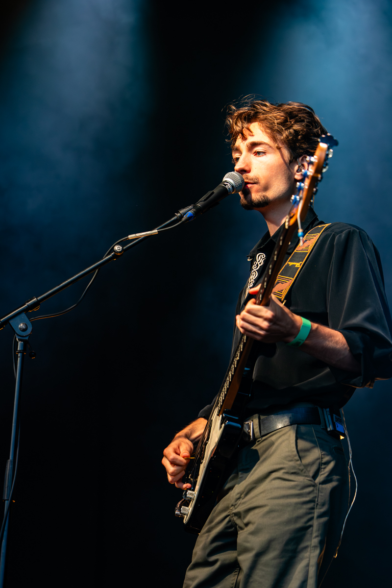 Milo Meskens @ Suikerrock, picture 2, photographed by Dorien Goetschalckx - FrontView Magazine