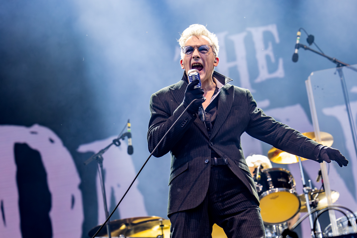 The Damned @ Lokerse Feesten, picture 7, photographed by Dorien Goetschalckx - FrontView Magazine