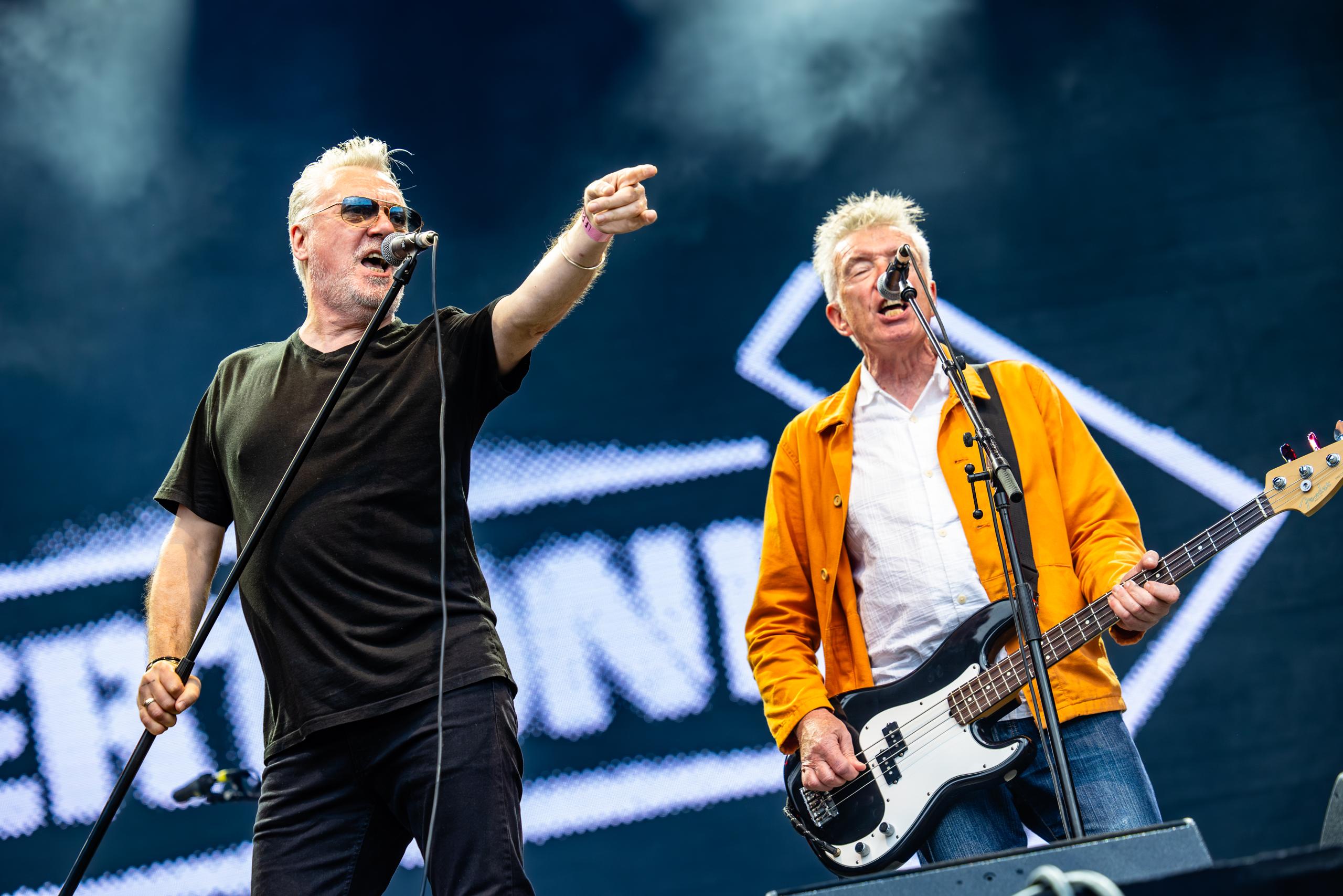 The Undertones @ Lokerse Feesten, picture 9, photographed by Dorien Goetschalckx - FrontView Magazine
