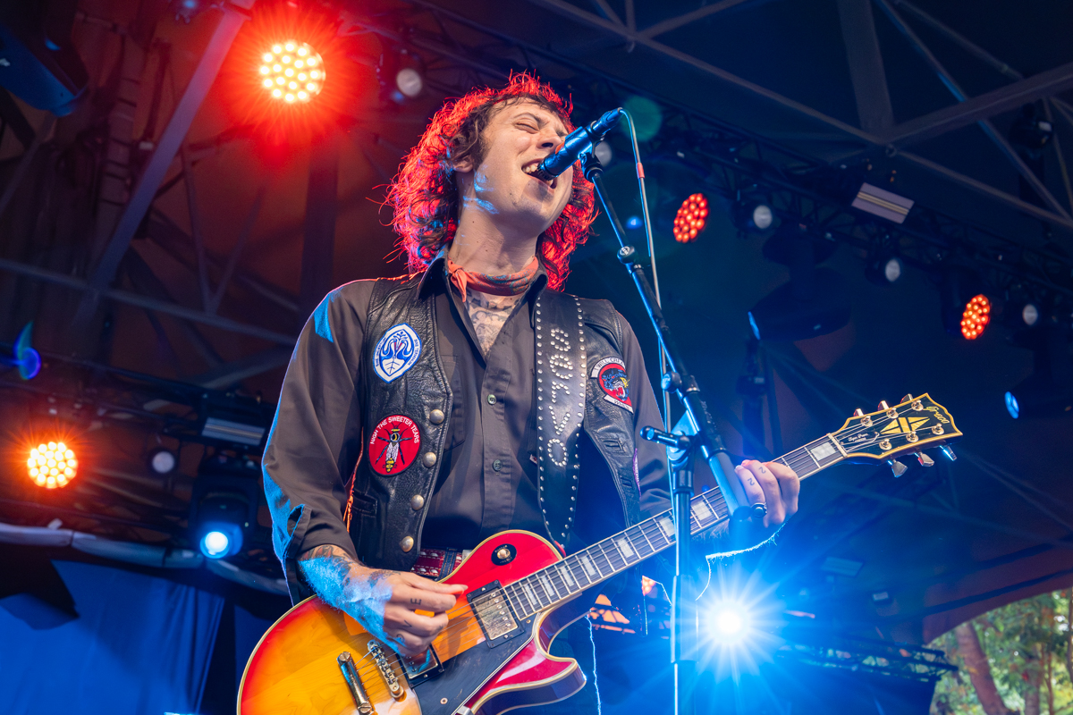 Daniel Romano's Outfit @ OLT, picture 2, photographed by Bruno Holvoet - FrontView Magazine
