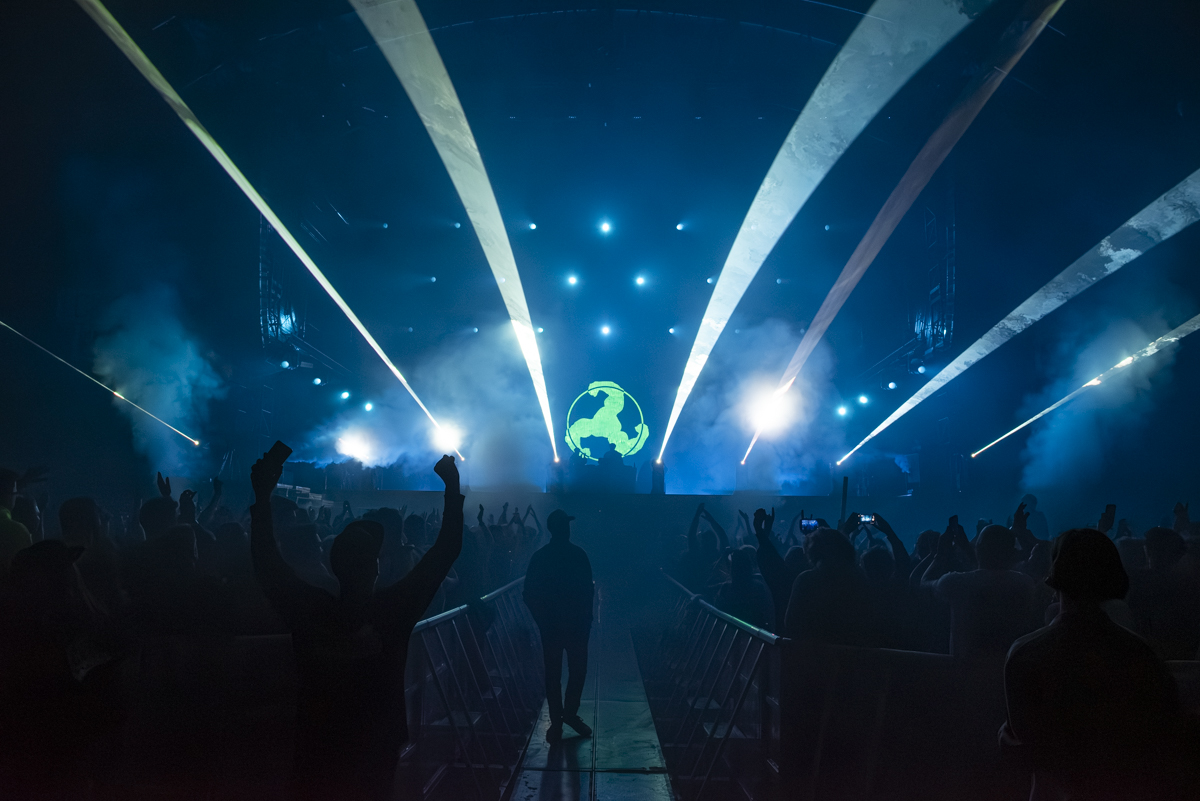 Bicep Present Chroma @ Lokerse Feesten, picture 3, photographed by Bart Janssens - FrontView Magazine