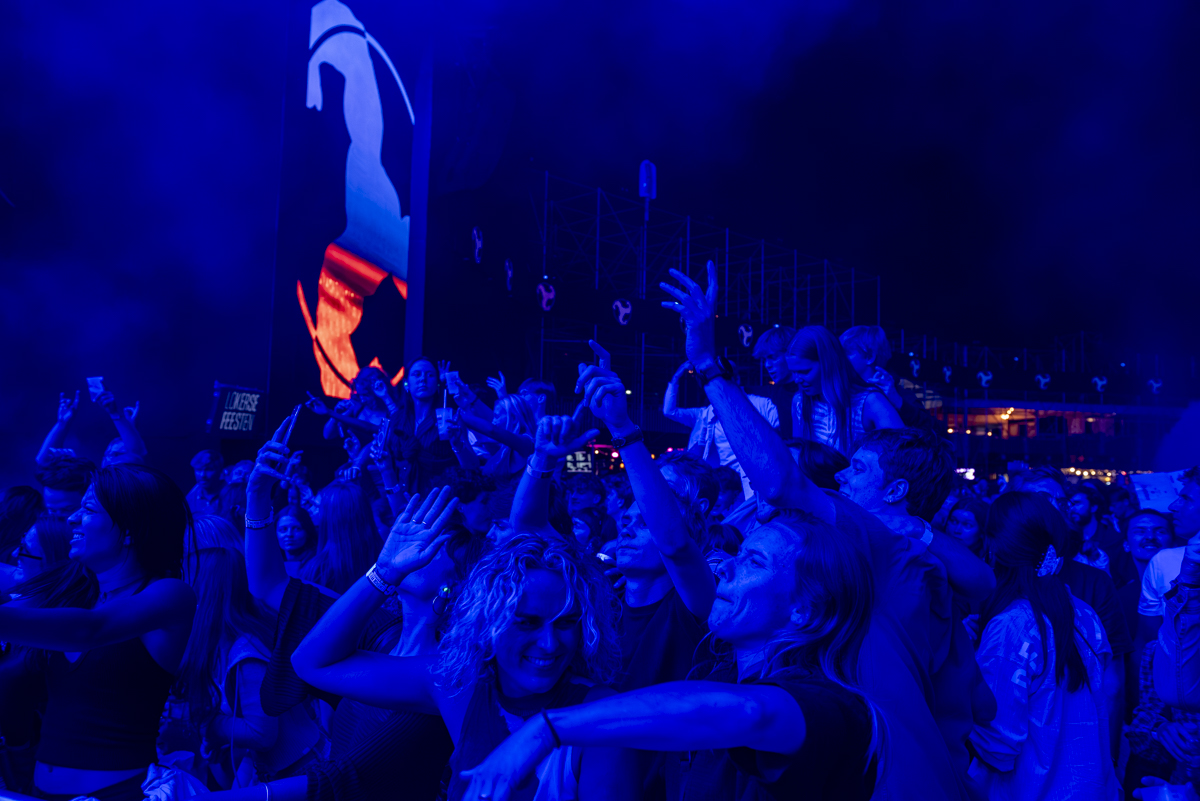 Bicep Present Chroma @ Lokerse Feesten, picture 5, photographed by Bart Janssens - FrontView Magazine