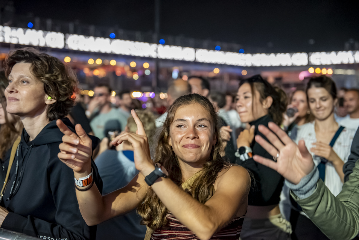 Bicep Present Chroma @ Lokerse Feesten, picture 7, photographed by Bart Janssens - FrontView Magazine