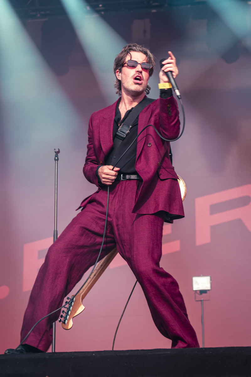 J. Bernardt @ Lokerse Feesten, picture 4, photographed by Bart Janssens - FrontView Magazine