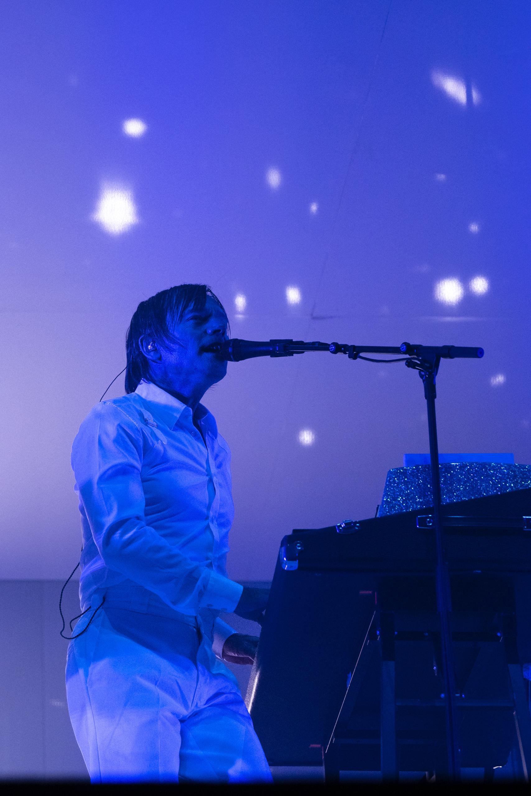 Air @ Lokerse Feesten, picture 5, photographed by Sandra Van Watermeulen - FrontView Magazine