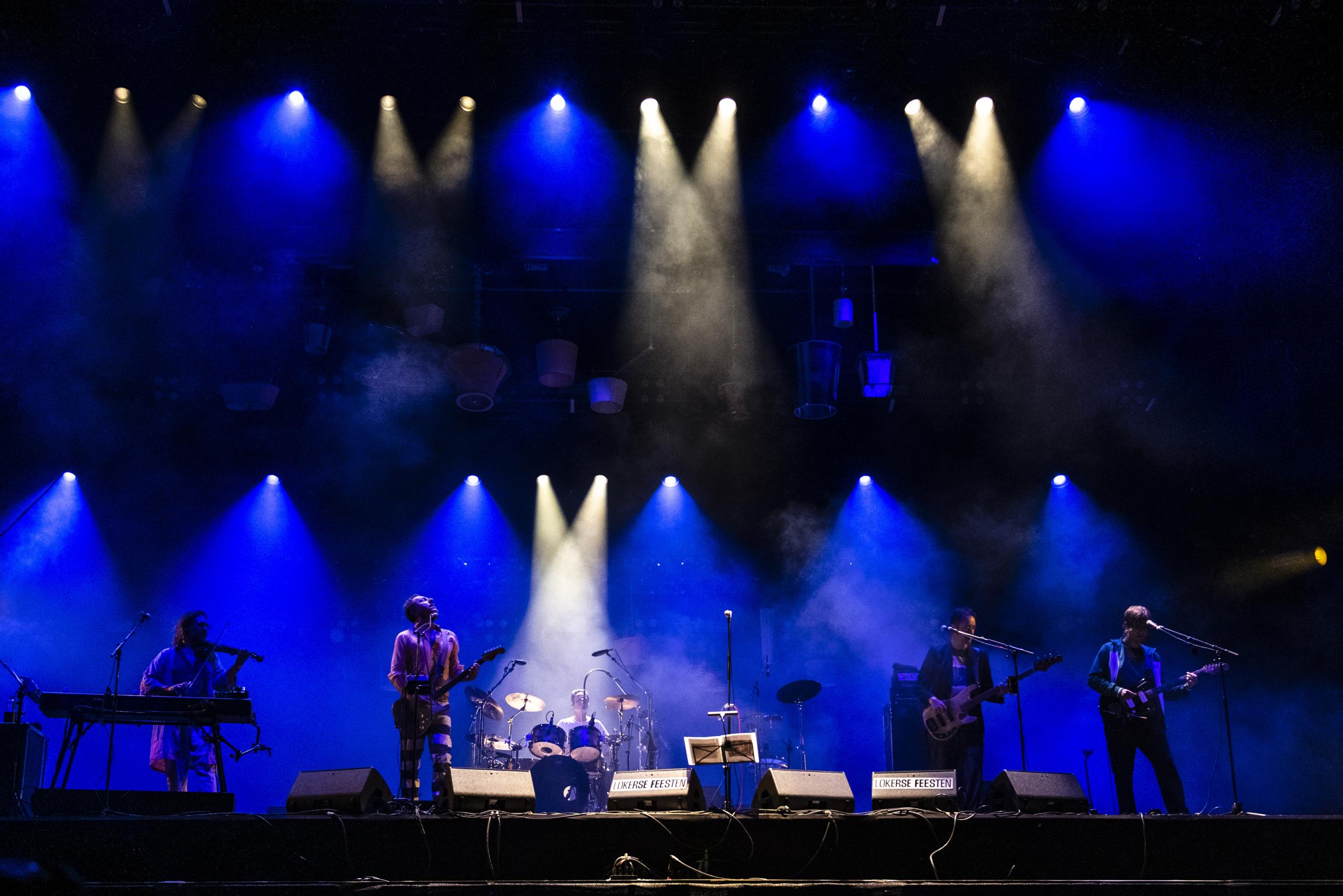 Deus @ Lokerse Feesten, picture 5, photographed by Sandra Van Watermeulen - FrontView Magazine