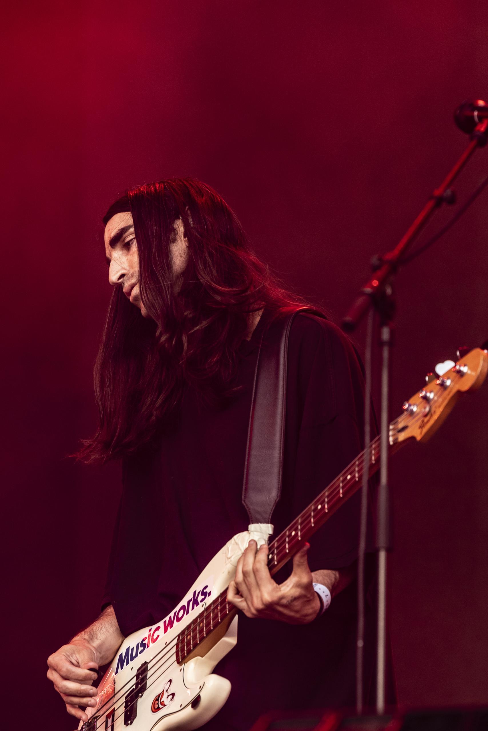 DIIV @ Lokerse Feesten, picture 9, photographed by Sandra Van Watermeulen - FrontView Magazine