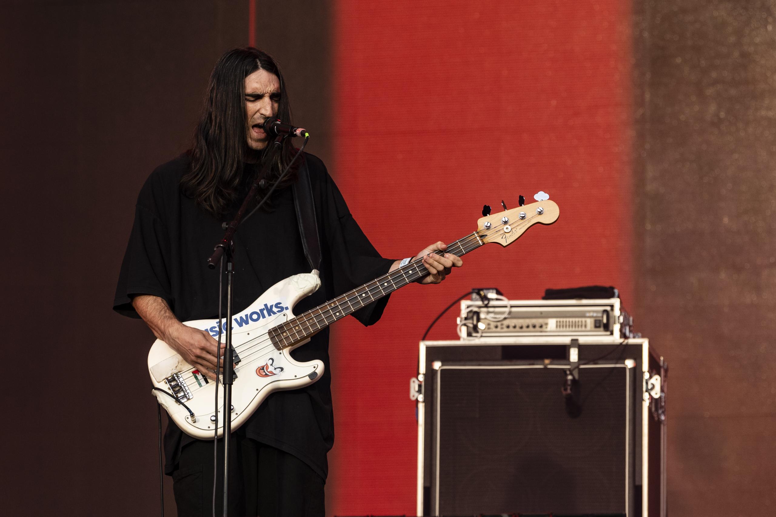 DIIV @ Lokerse Feesten, picture 14, photographed by Sandra Van Watermeulen - FrontView Magazine