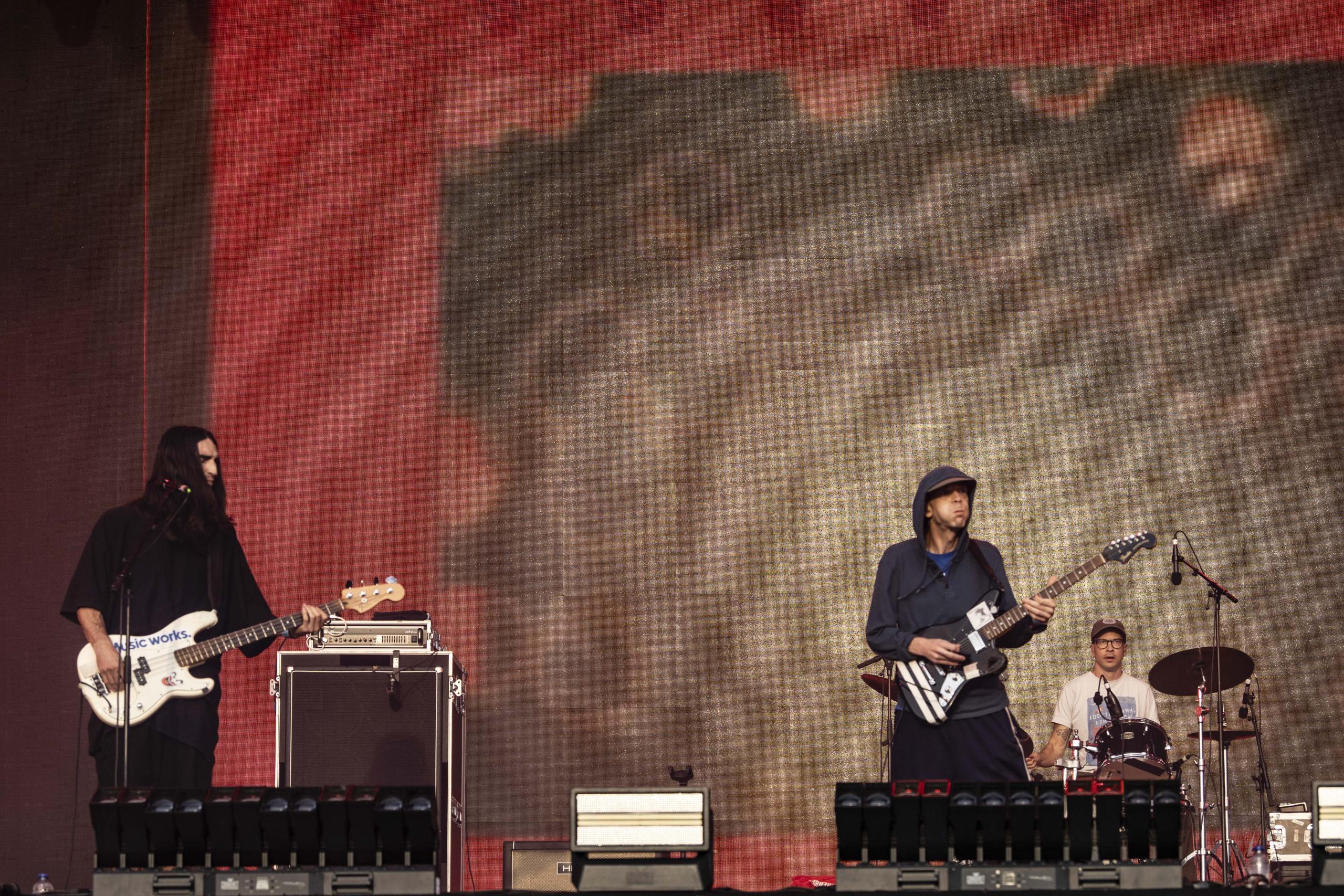 DIIV @ Lokerse Feesten, picture 15, photographed by Sandra Van Watermeulen - FrontView Magazine