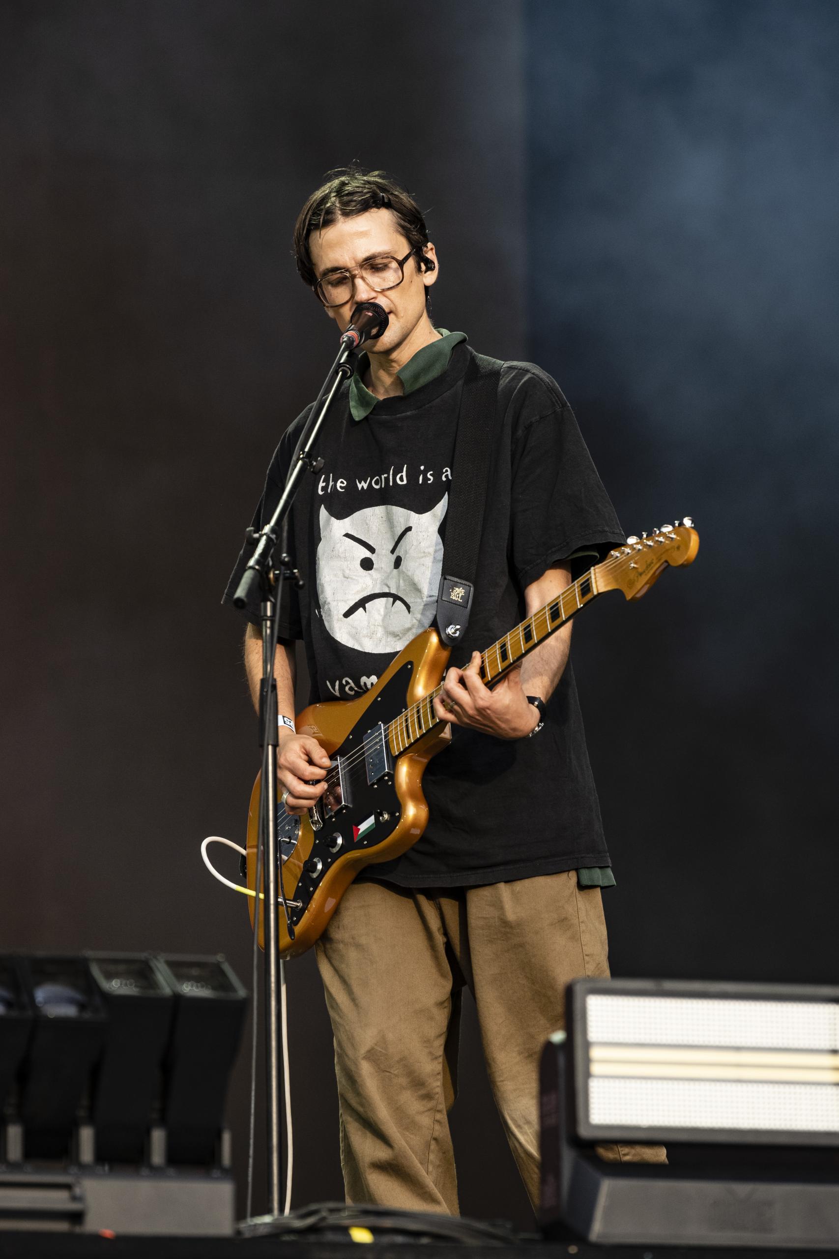 DIIV @ Lokerse Feesten, picture 17, photographed by Sandra Van Watermeulen - FrontView Magazine
