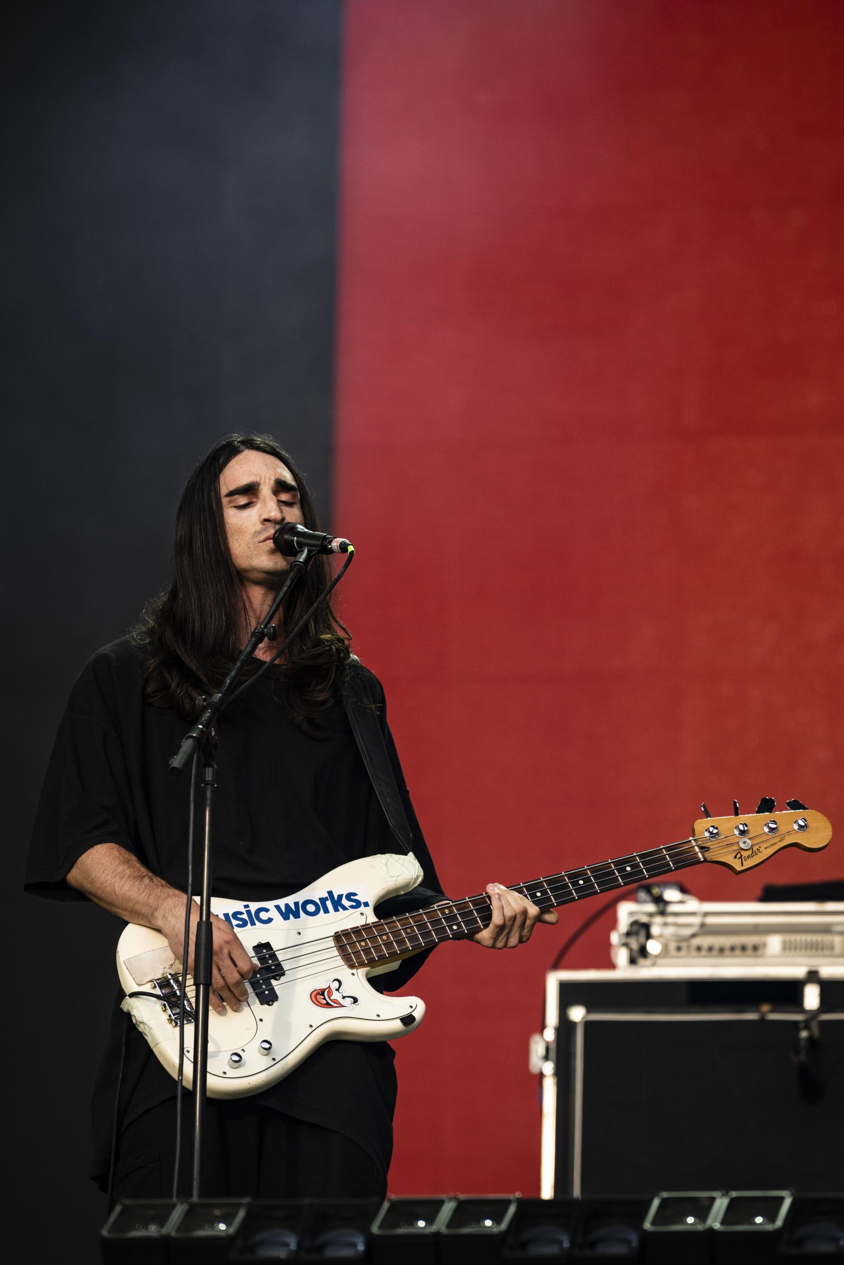 DIIV @ Lokerse Feesten, picture 18, photographed by Sandra Van Watermeulen - FrontView Magazine