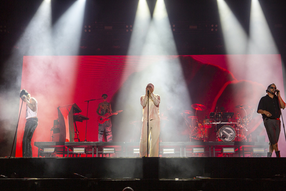 Goldband @ Lokerse Feesten, picture 4, photographed by Edwin Houdevelt - FrontView Magazine