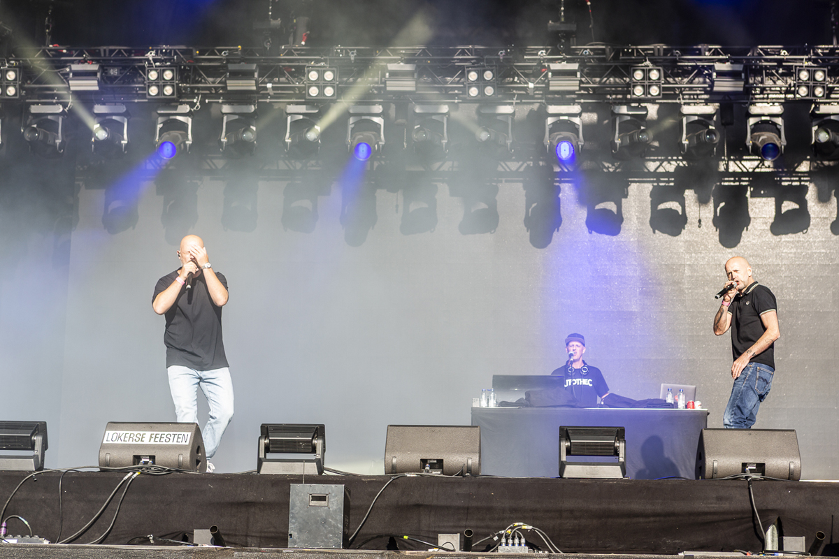 't Hof Van Commerce @ Lokerse Feesten 2025, foto 2, foto's door Edwin Houdevelt - FrontView Magazine