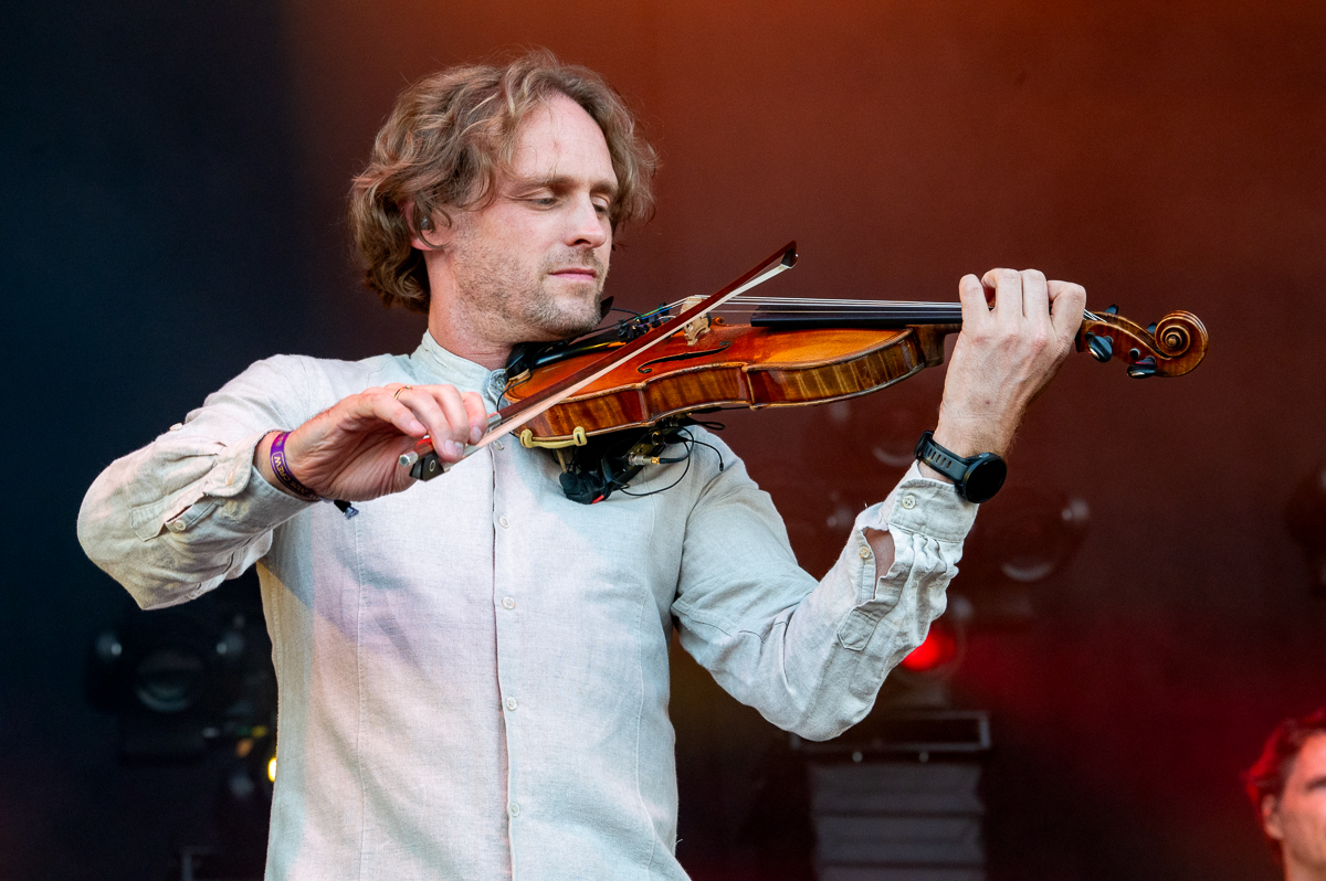 Bart Peeters & De Ideale Mannen @ Bastion Festival, picture 3, photographed by Anoek Houben - FrontView Magazine