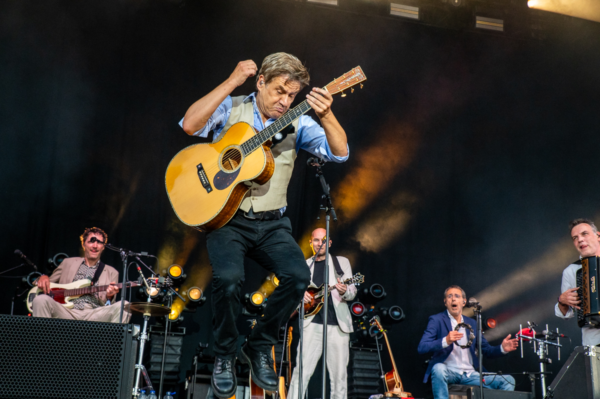 Bart Peeters & De Ideale Mannen @ Bastion Festival, picture 28, photographed by Anoek Houben - FrontView Magazine