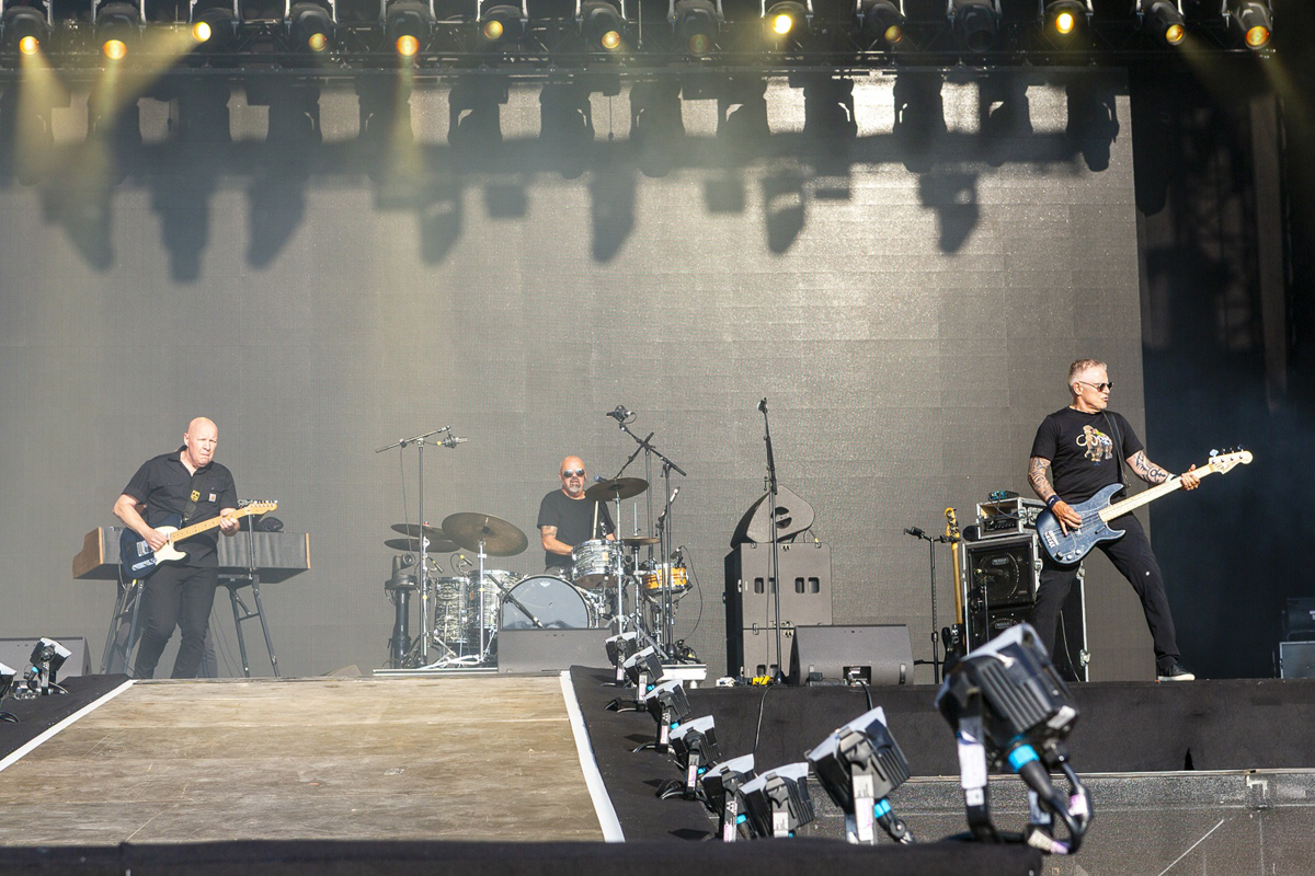 De Mens @ Lokerse Feesten, picture 12, photographed by Edwin Houdevelt - FrontView Magazine