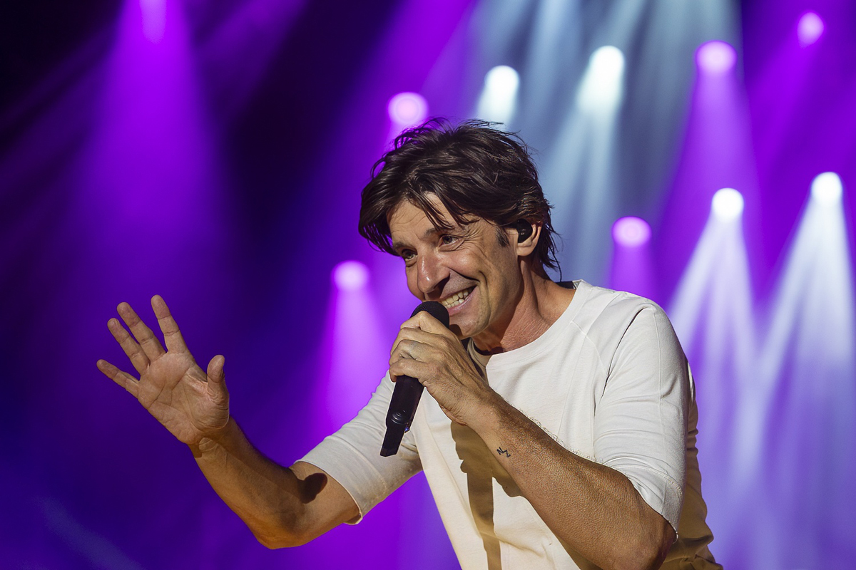 Clouseau @ Lokerse Feesten, picture 13, photographed by Edwin Houdevelt - FrontView Magazine
