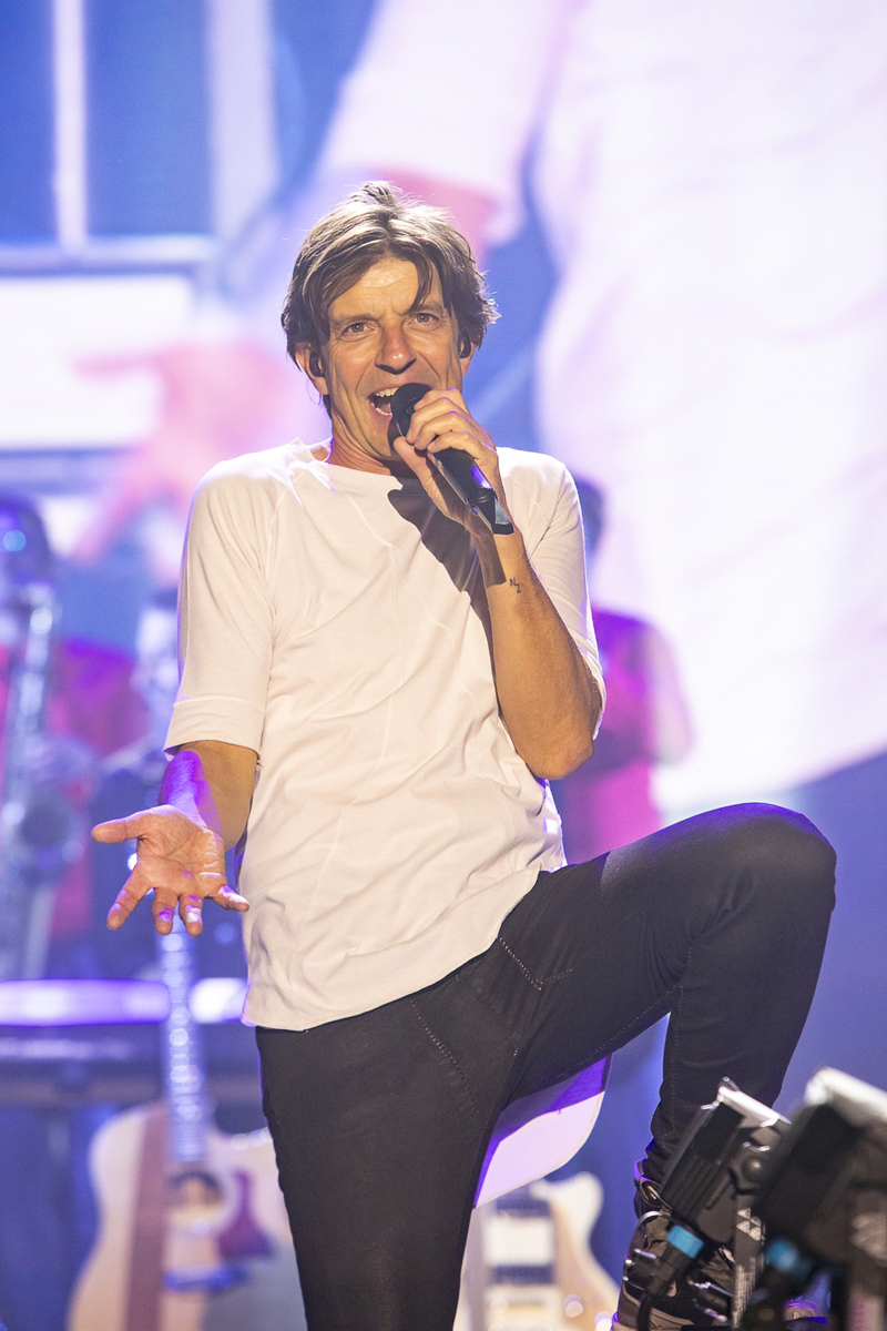 Clouseau @ Lokerse Feesten, picture 25, photographed by Edwin Houdevelt - FrontView Magazine