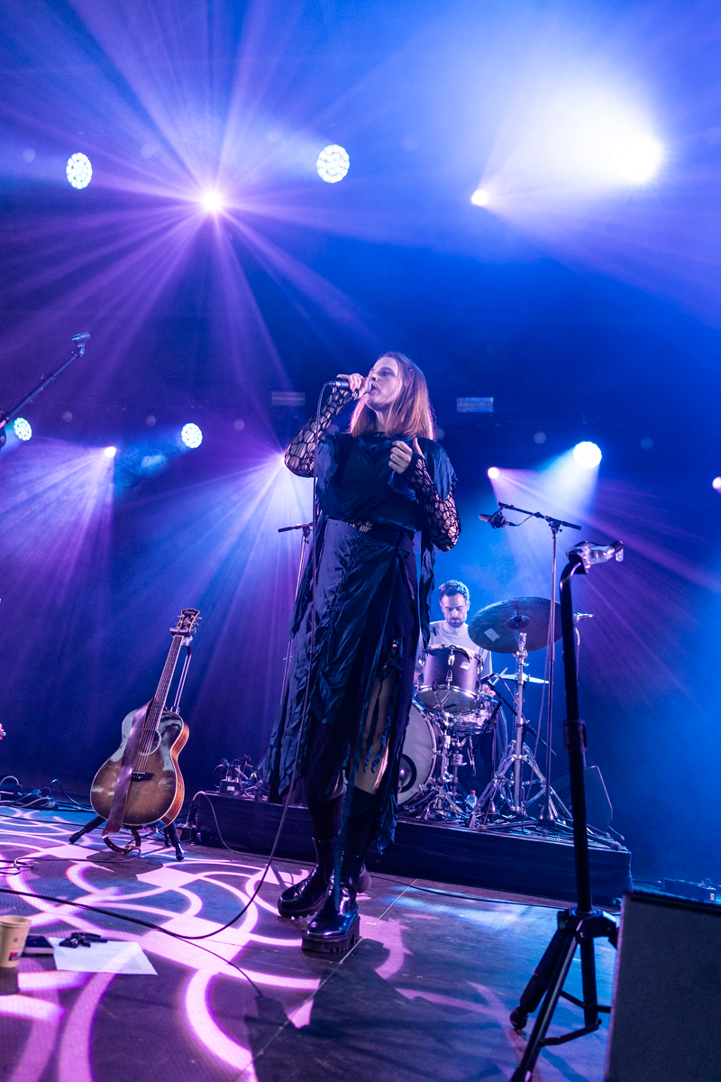 Cassandra Jenkins @ OLT, picture 13, photographed by Bruno Holvoet - FrontView Magazine