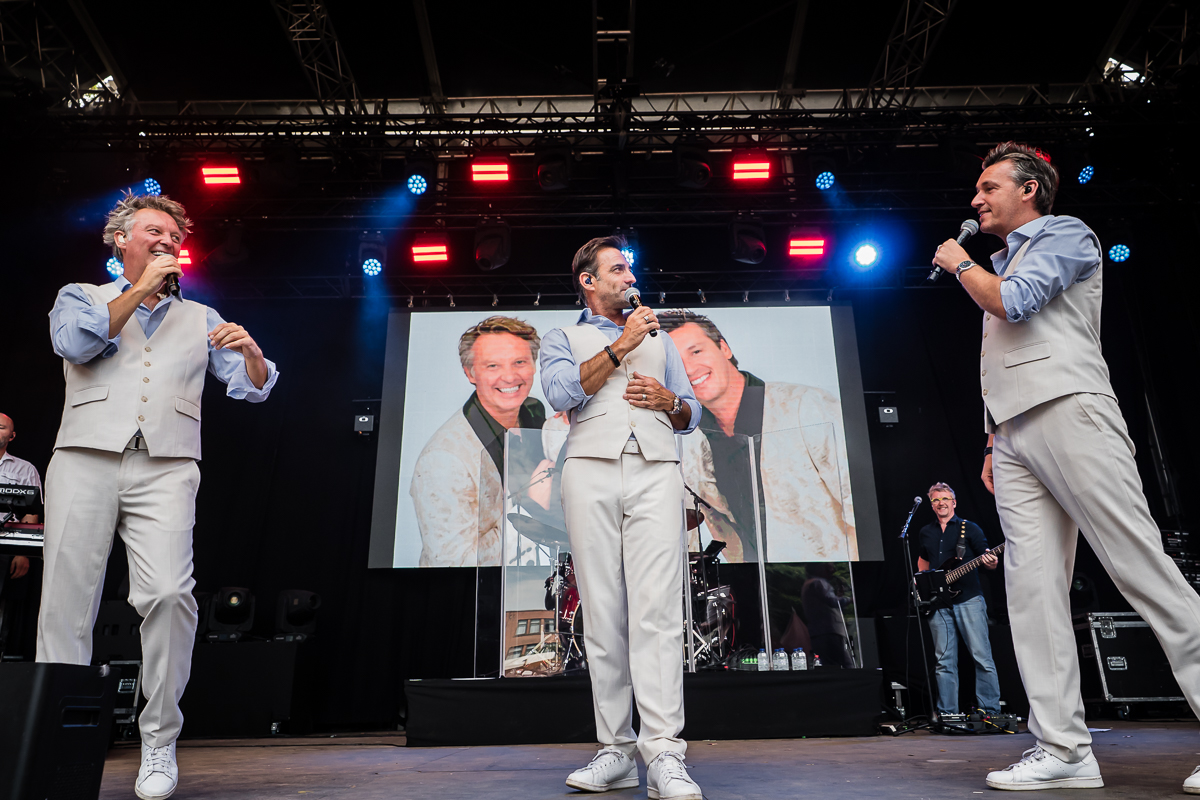 De Romeo's @ Fonnefeesten 2025, picture 10, photographed by Danny Wagemans - FrontView Magazine