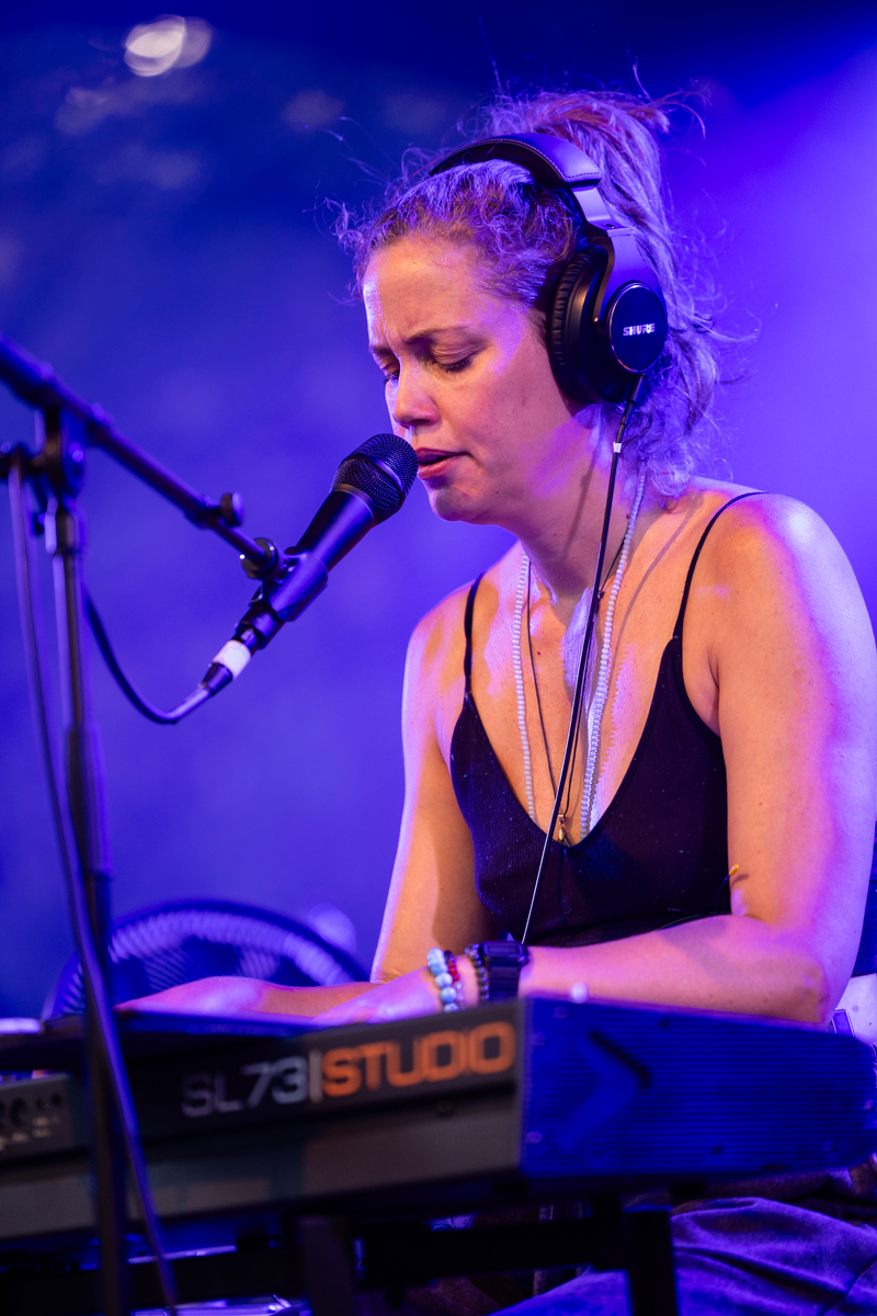 Naima Joris & Vitja Pauwels @ OLT, picture 1, photographed by Bruno Holvoet - FrontView Magazine
