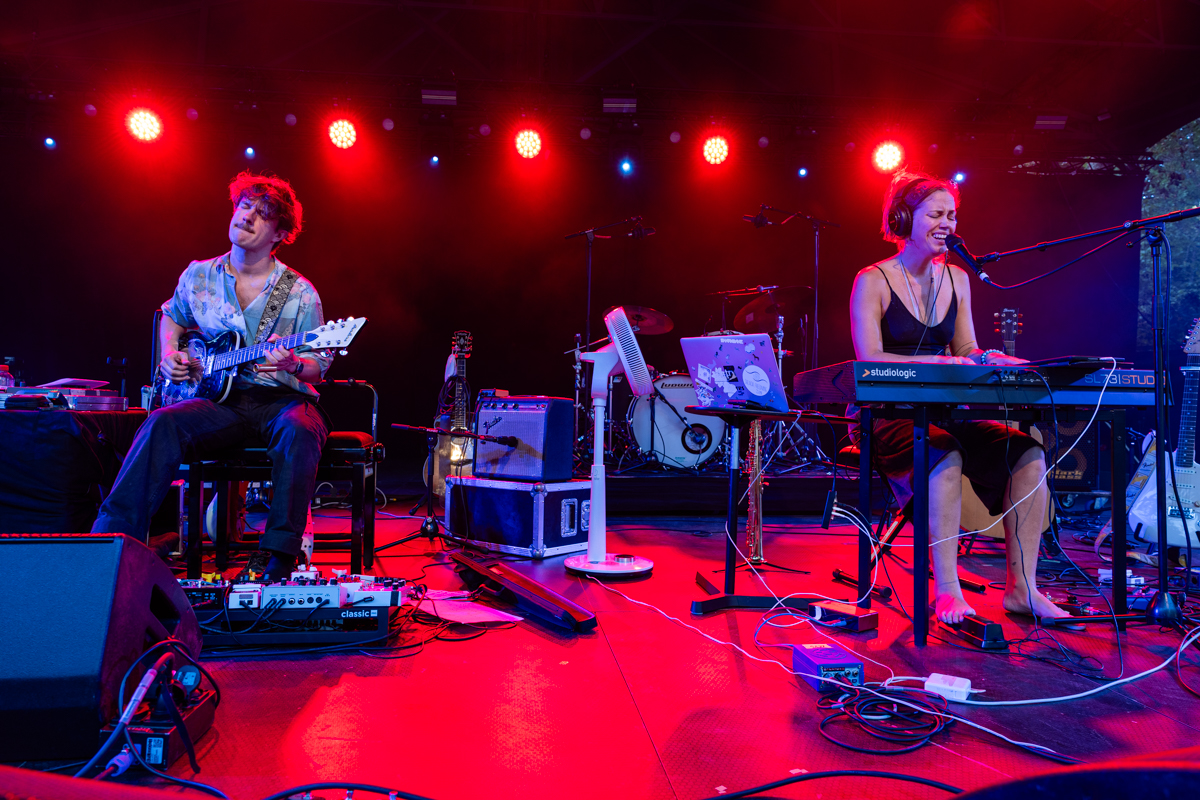 Naima Joris & Vitja Pauwels @ OLT, picture 11, photographed by Bruno Holvoet - FrontView Magazine