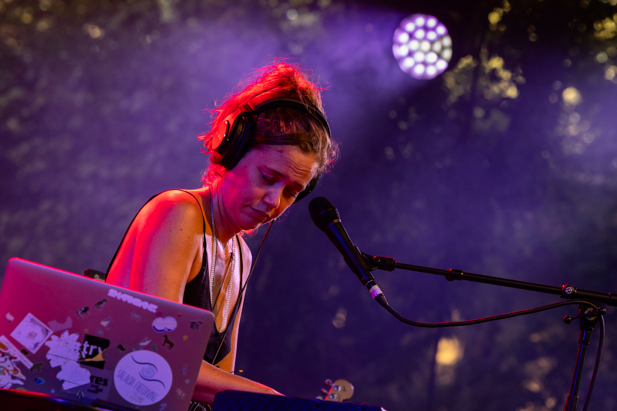 Naima Joris & Vitja Pauwels @ OLT, picture 14, photographed by Bruno Holvoet - FrontView Magazine