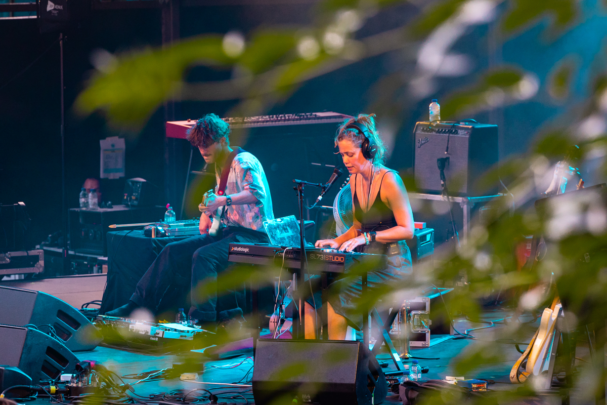 Naima Joris & Vitja Pauwels @ OLT, picture 17, photographed by Bruno Holvoet - FrontView Magazine